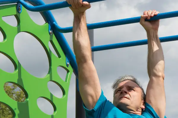 outdoor fitness equipment for playgrounds